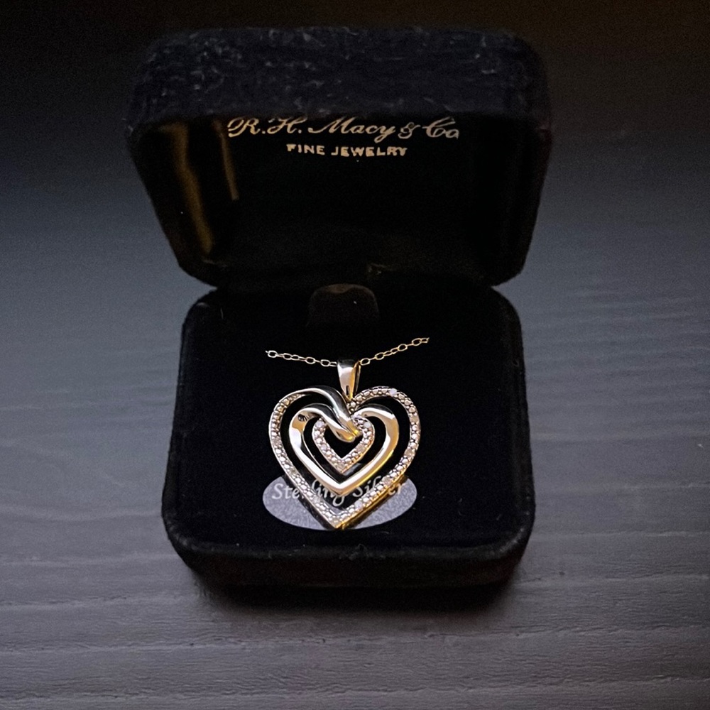 Necklace heart with diamonds 1/10 TW carat